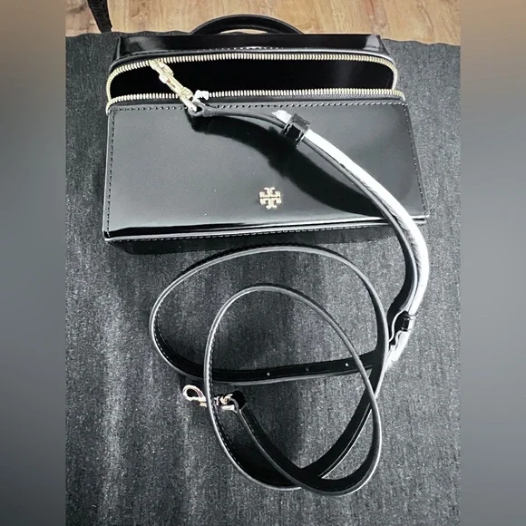TORY BURCH• Patent Leather Black Vanity small Handbag - Picture 5 of 10